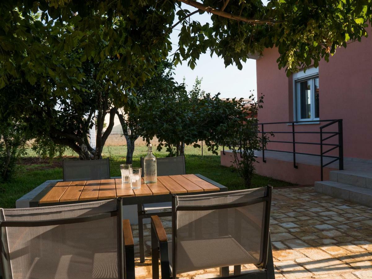 Villa Lelova Митикас Екстериор снимка